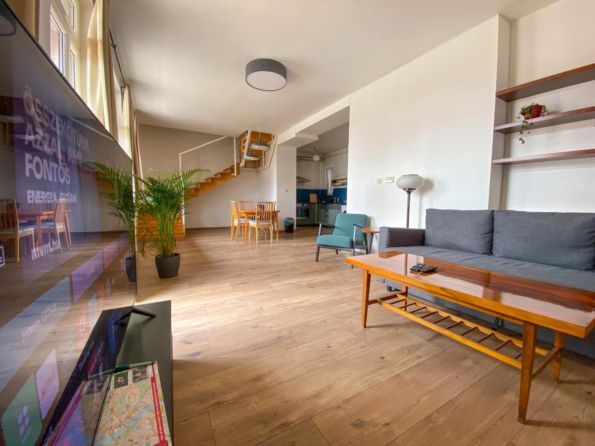 Spacious 2 Story Loft W Balcony Near Opera, Andrassy Budapest Exterior photo