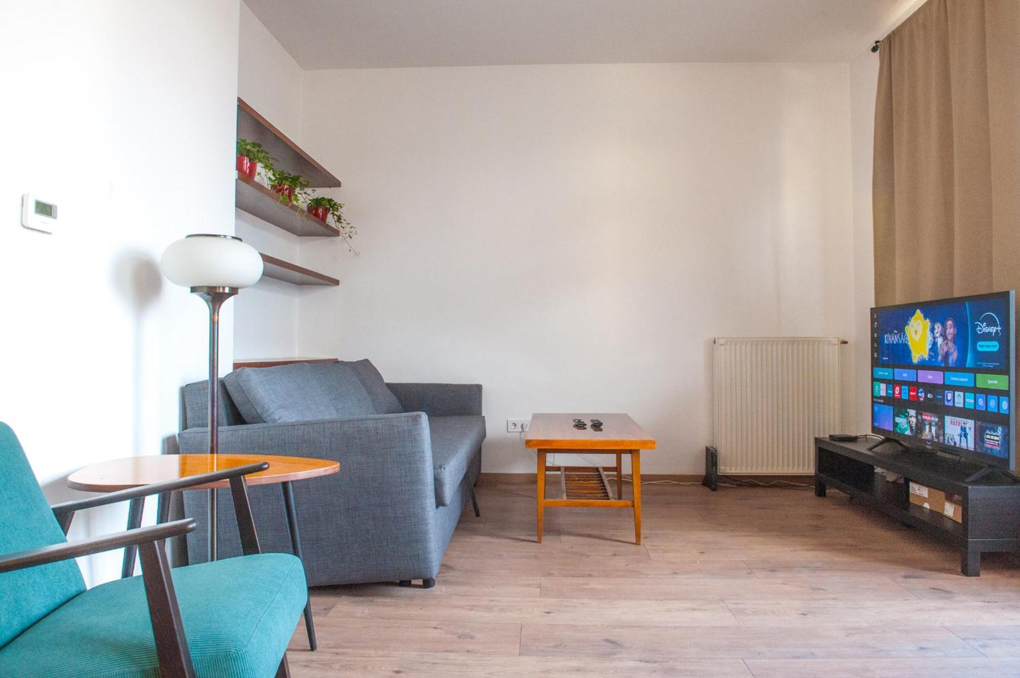 Spacious 2 Story Loft W Balcony Near Opera, Andrassy Budapest Exterior photo