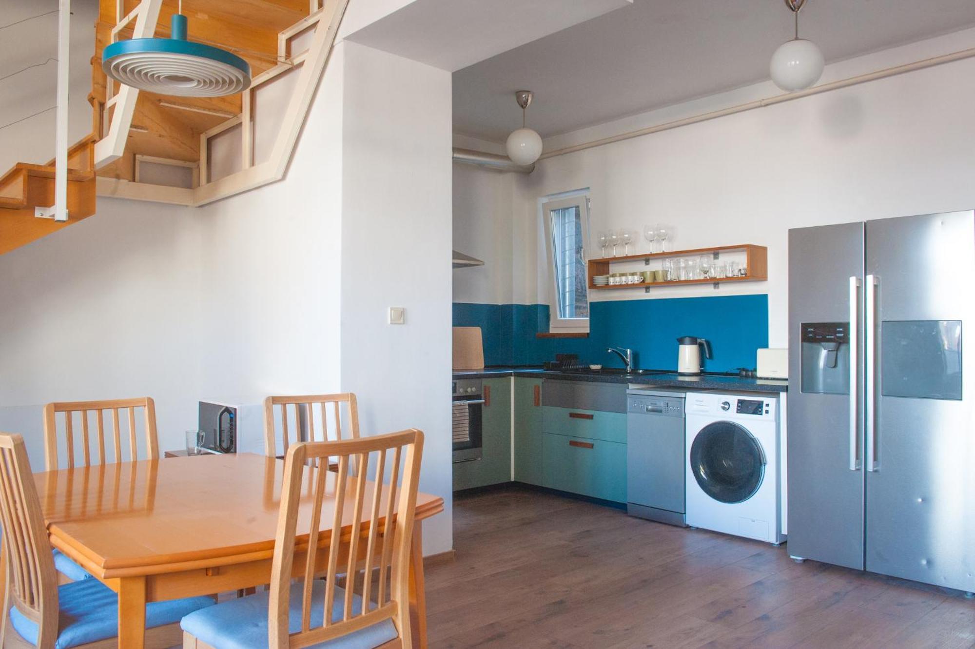 Spacious 2 Story Loft W Balcony Near Opera, Andrassy Budapest Exterior photo