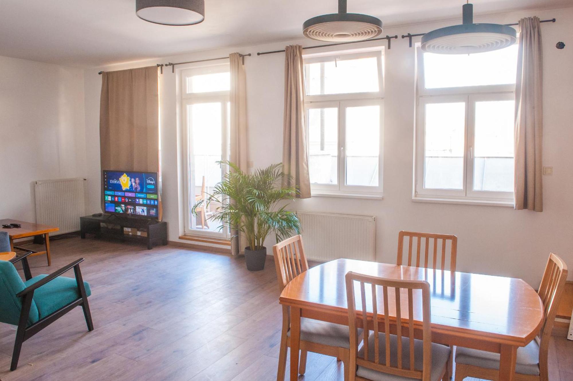 Spacious 2 Story Loft W Balcony Near Opera, Andrassy Budapest Exterior photo